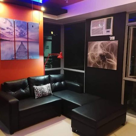 Cubao Manhattan Heights Unit 11Pq Tower B, 1Br Quezon City Dış mekan fotoğraf